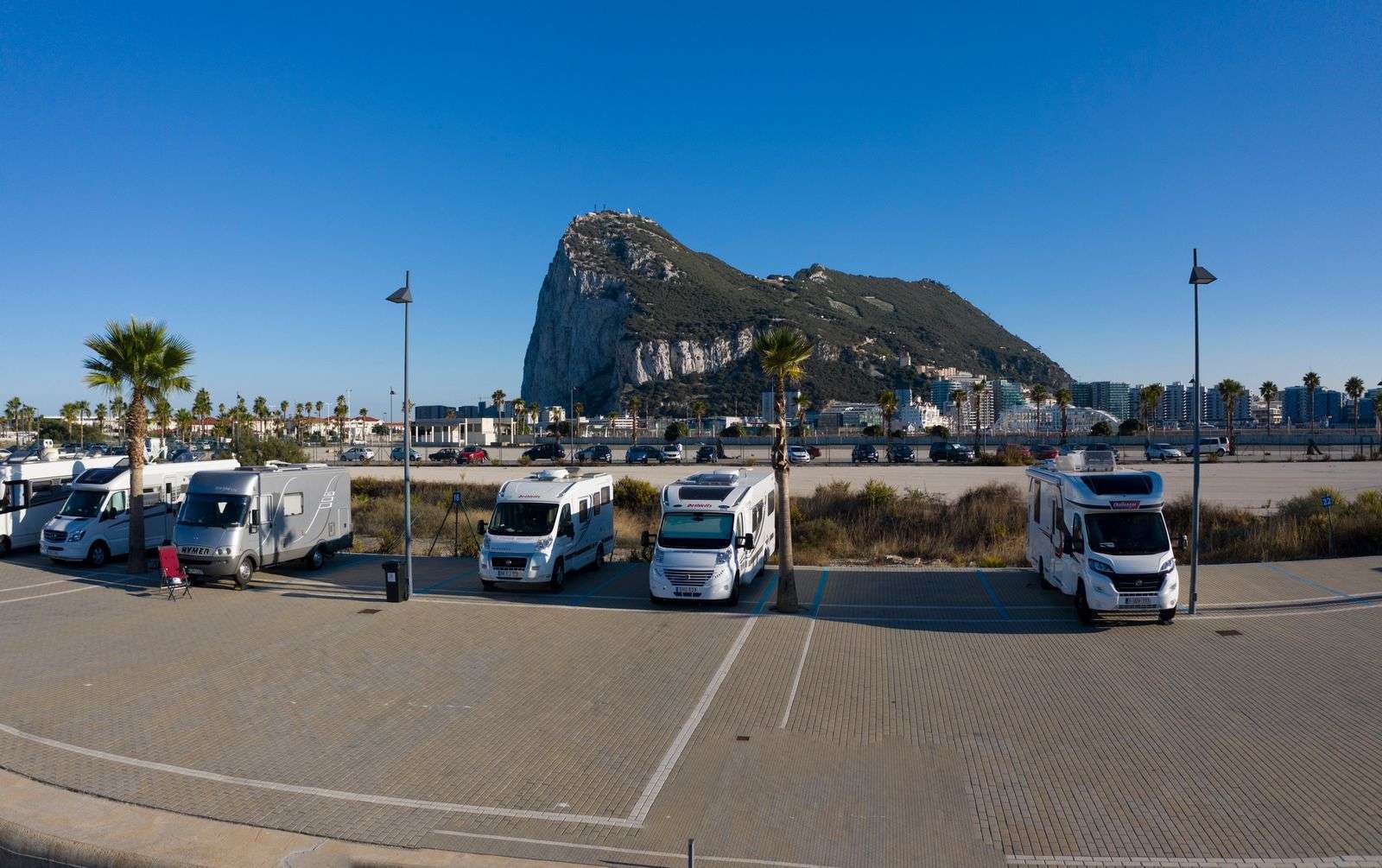 Parking para autocaravanas cerca de Gibraltar: una opción segura junto al mar