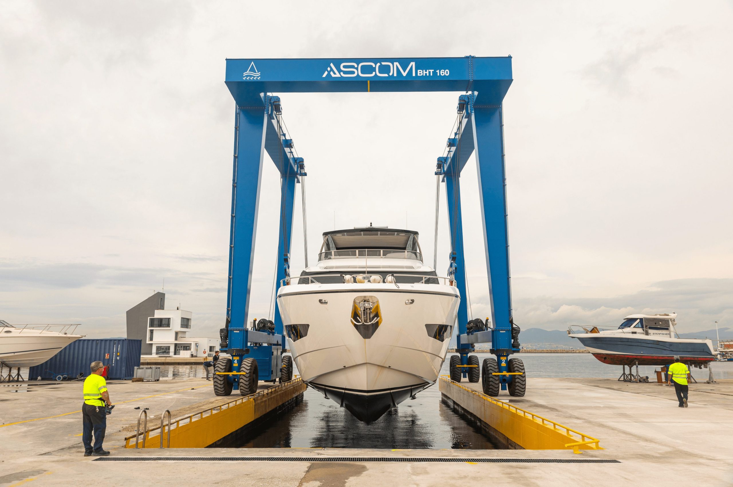 Mantenimiento y varadero: la mejor puesta a punto para tu barco en Alcaidesa Marina